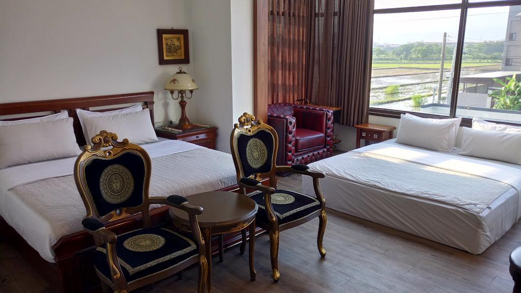 Tata House B&B Саншинг Екстериор снимка