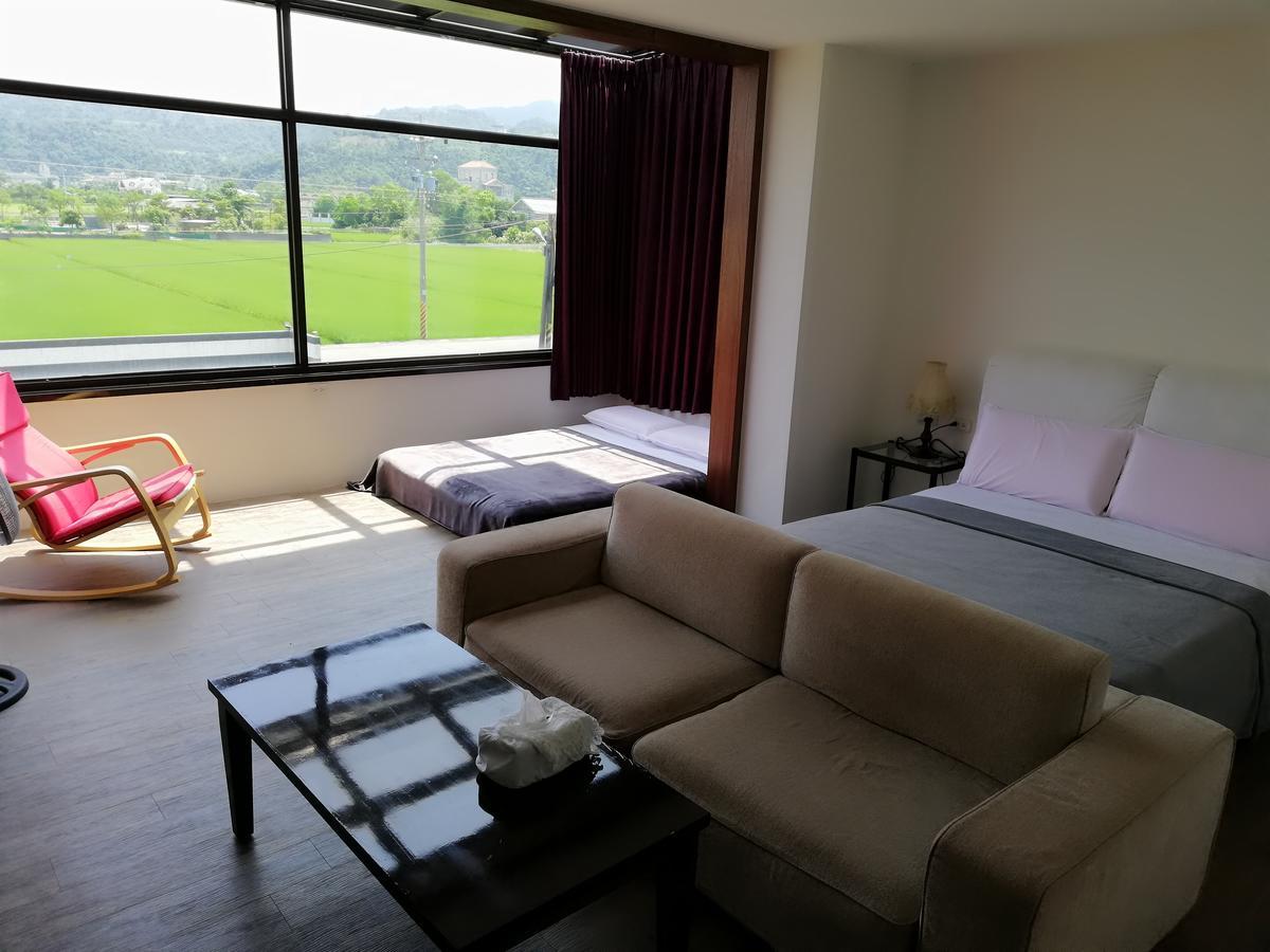 Tata House B&B Саншинг Екстериор снимка
