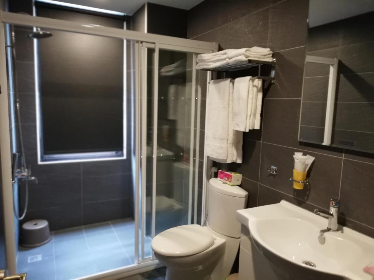 Tata House B&B Саншинг Екстериор снимка