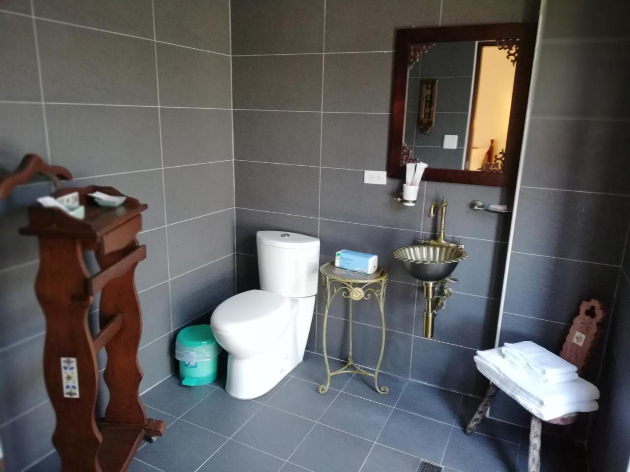 Tata House B&B Саншинг Екстериор снимка