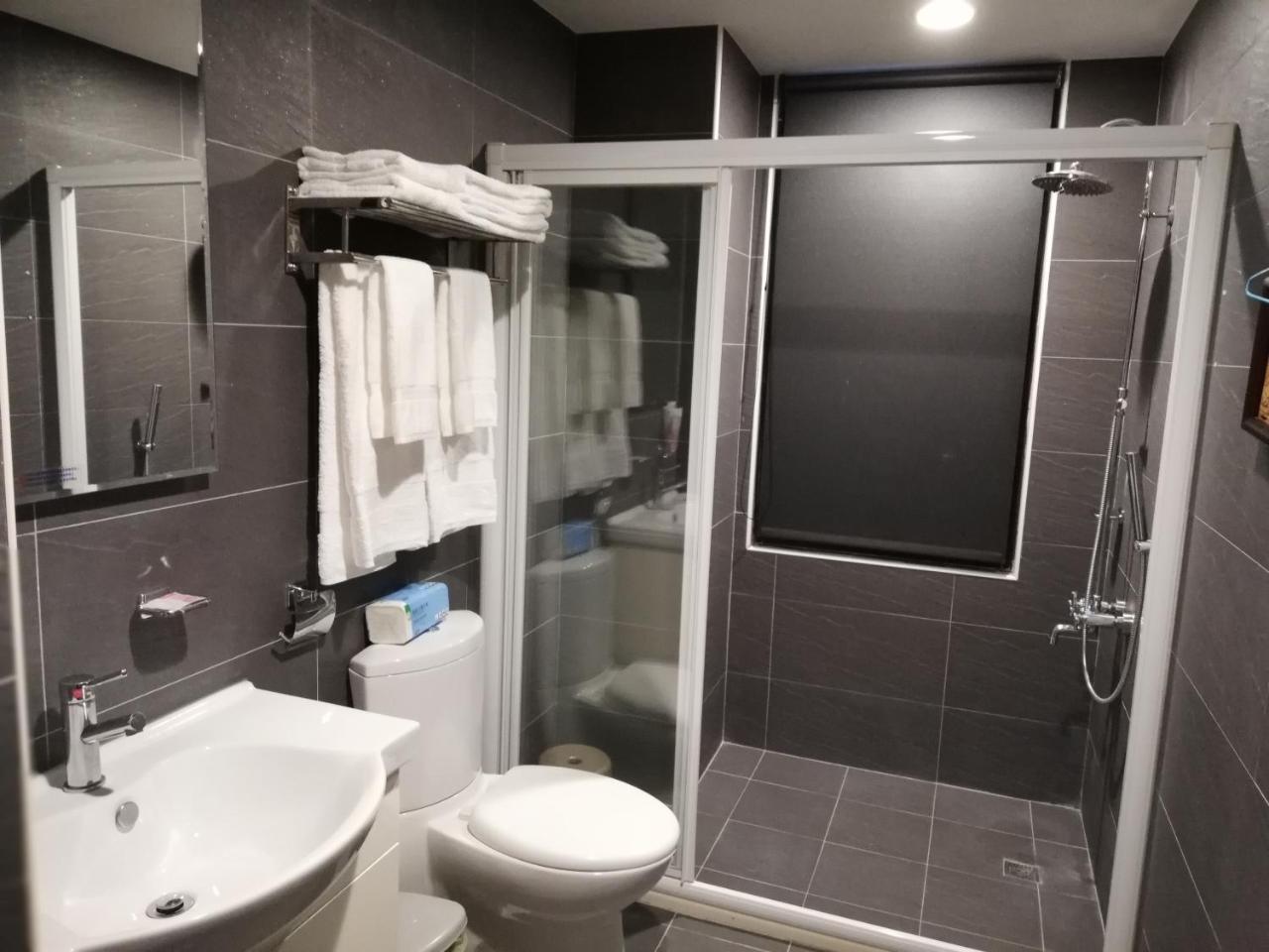 Tata House B&B Саншинг Екстериор снимка