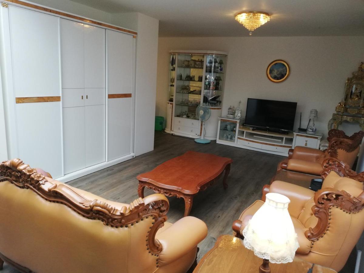 Tata House B&B Саншинг Екстериор снимка